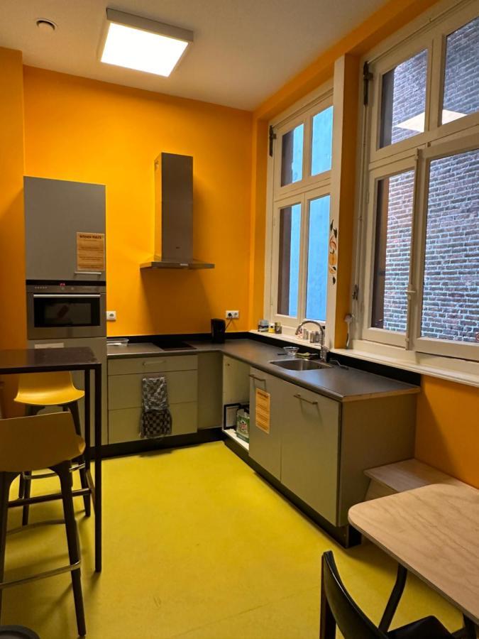Hostel & Bar De Basis زفولا المظهر الخارجي الصورة
