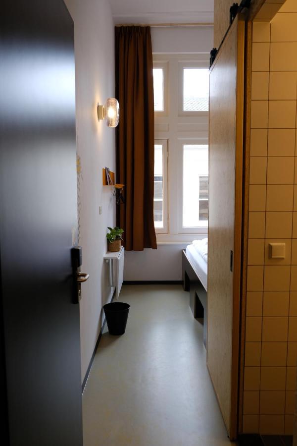 Hostel & Bar De Basis زفولا المظهر الخارجي الصورة