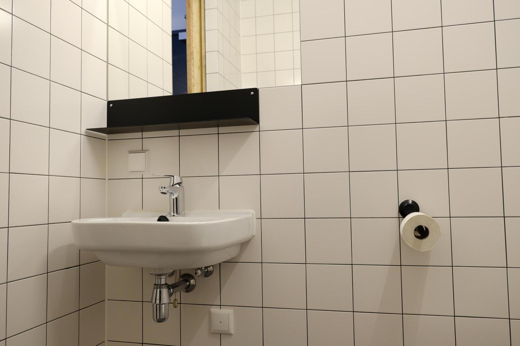 Hostel & Bar De Basis زفولا المظهر الخارجي الصورة