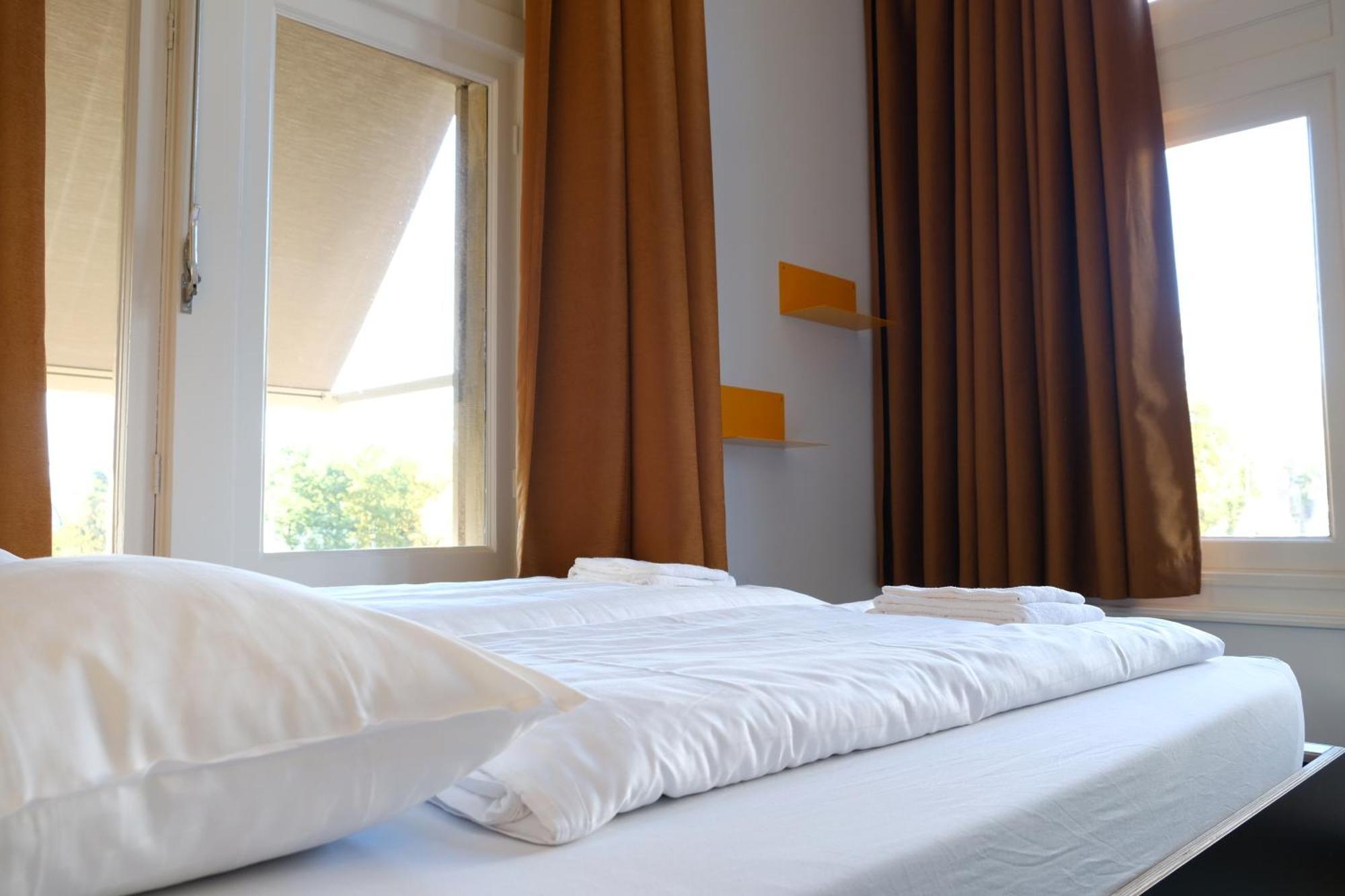 Hostel & Bar De Basis زفولا المظهر الخارجي الصورة